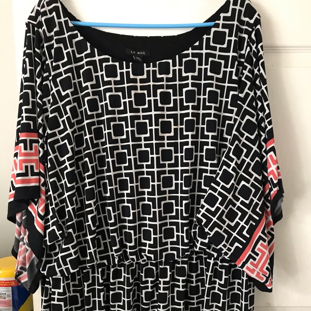 Black and pink blouse